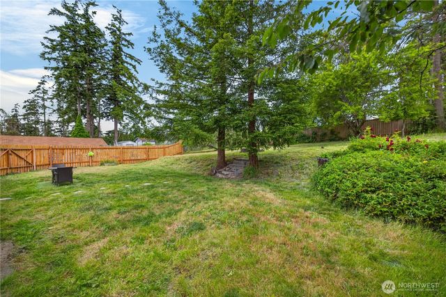 1056 View Ridge Drive, Oak Harbor, WA 98277