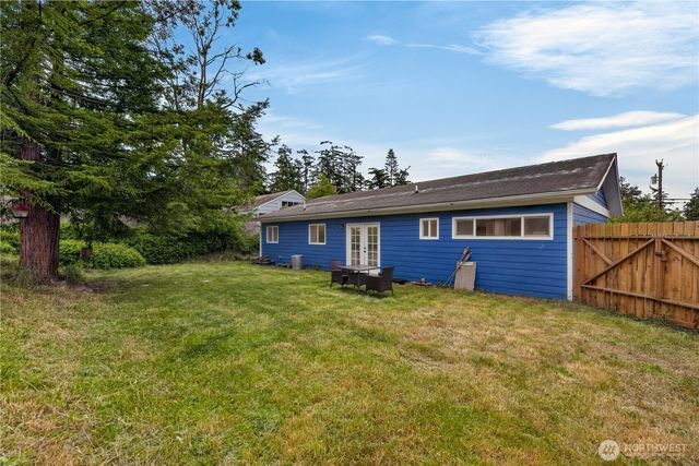 1056 View Ridge Drive, Oak Harbor, WA 98277