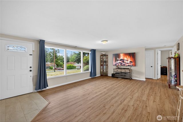 1056 View Ridge Drive, Oak Harbor, WA 98277