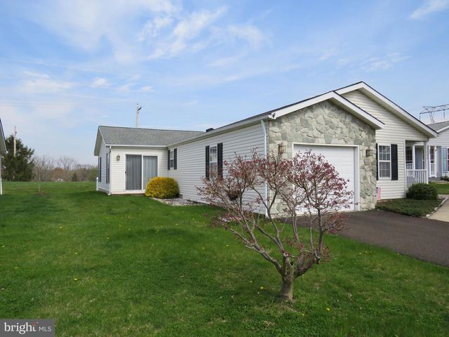 368 COUNTRYSIDE CIR, New Hope, PA 18938