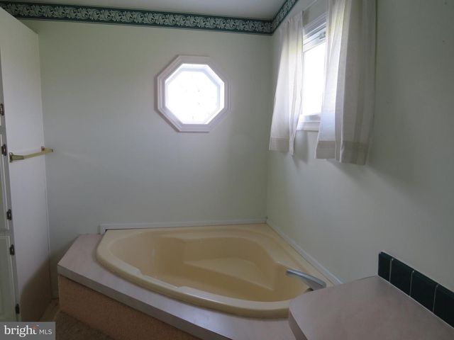 368 COUNTRYSIDE CIR, New Hope, PA 18938