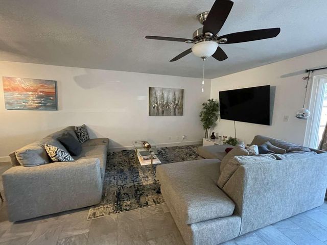 6843 NW 29th Avenue, Fort Lauderdale, FL 33309