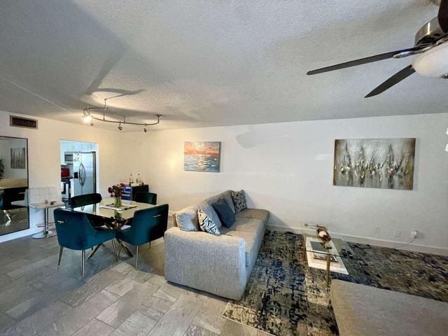 6843 NW 29th Avenue, Fort Lauderdale, FL 33309