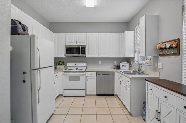 34842 TEEVIEW LANE, Zephyrhills, FL 33541