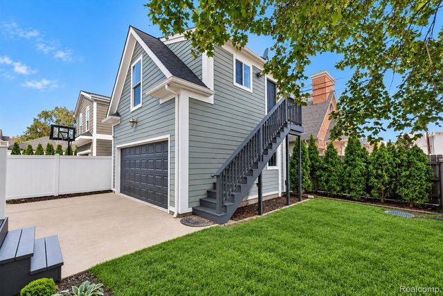 937 RUFFNER Avenue, Birmingham, MI 48009