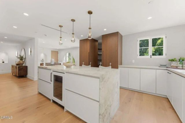 620 S Allen Avenue, San Marino, CA 91108