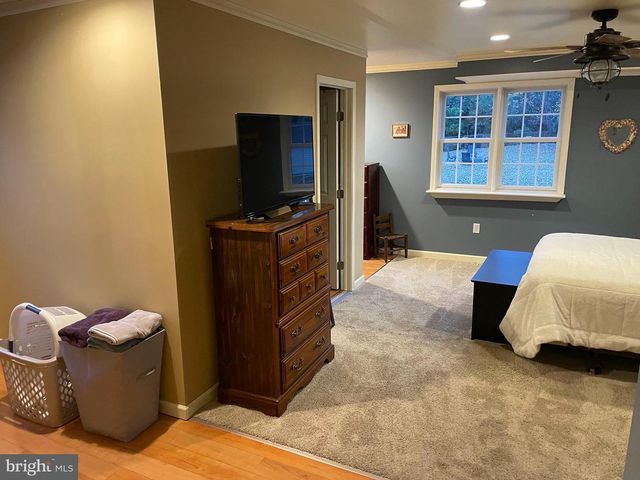 270 CANARY CIR, York, PA 17404