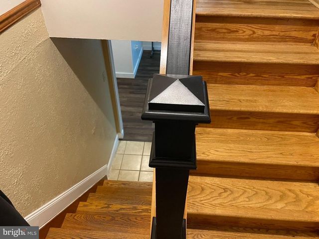 270 CANARY CIR, York, PA 17404