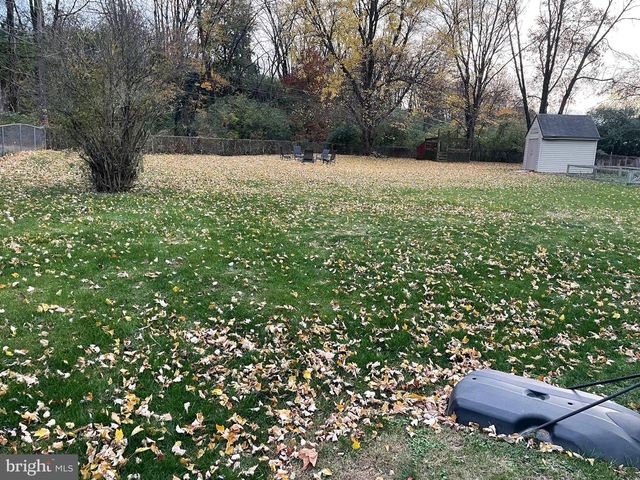 270 CANARY CIR, York, PA 17404