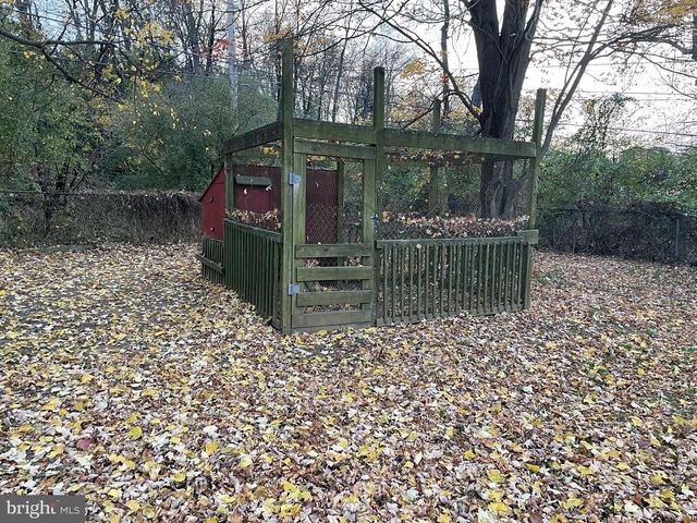 270 CANARY CIR, York, PA 17404