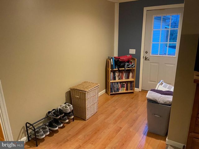 270 CANARY CIR, York, PA 17404