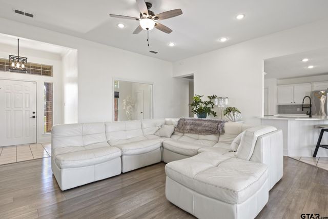 114 Diane Lane, Mount Pleasant, TX 75455