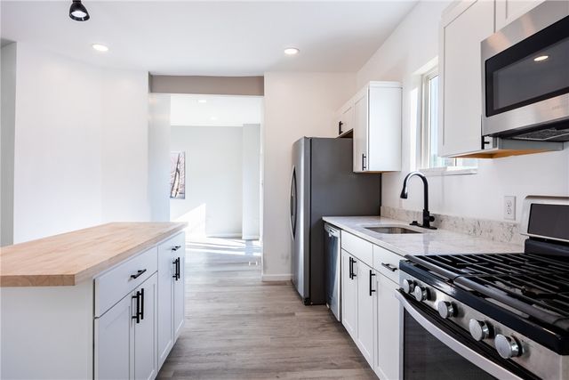 5934 Curry Rd, South Park, PA 15236