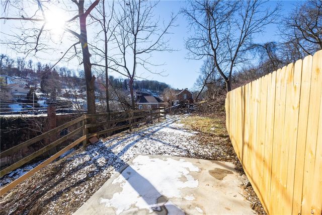 5934 Curry Rd, South Park, PA 15236