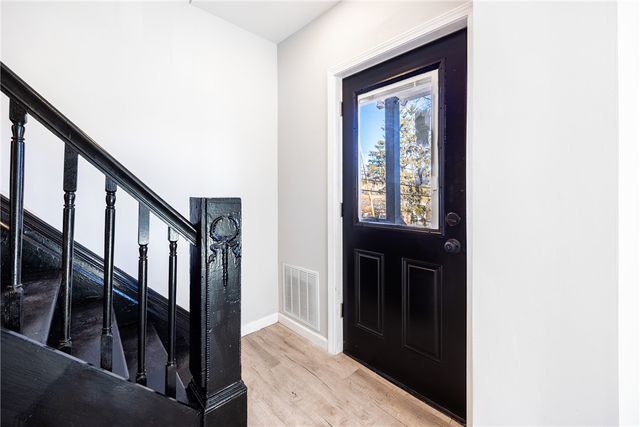 5934 Curry Rd, South Park, PA 15236