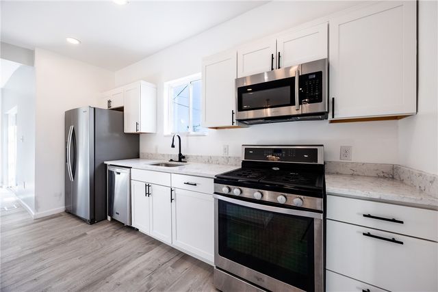 5934 Curry Rd, South Park, PA 15236