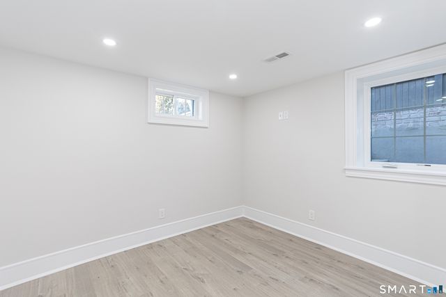 42 Poe Court, Fairfield, CT 06825