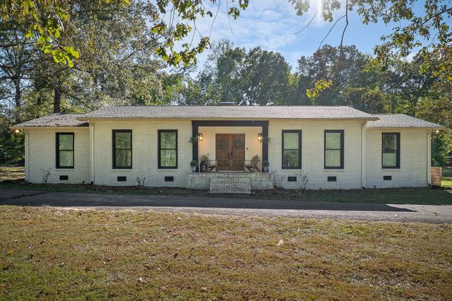 296 Big Rock Rd, Smithville, TN 37166