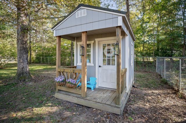 296 Big Rock Rd, Smithville, TN 37166