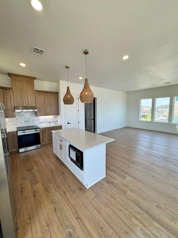 13007 Jolly Roger Drive, Freeport, TX 77541