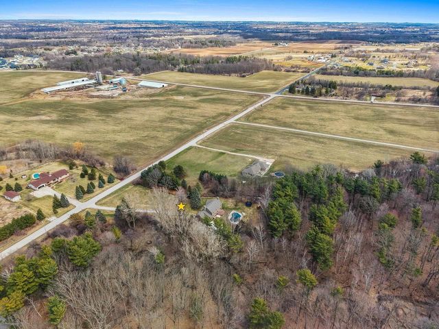 2276 DOLLAR ROAD, De Pere, WI 54115