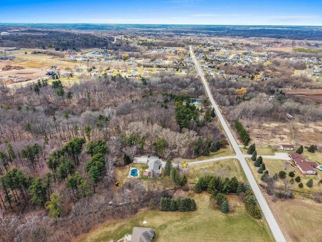 2276 DOLLAR ROAD, De Pere, WI 54115
