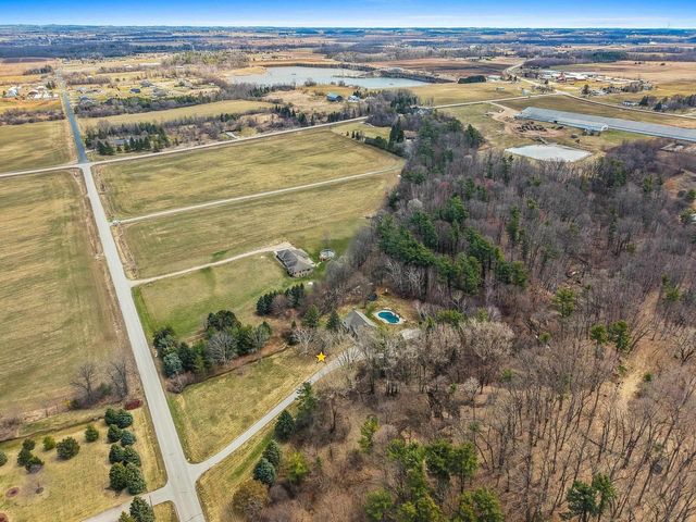 2276 DOLLAR ROAD, De Pere, WI 54115