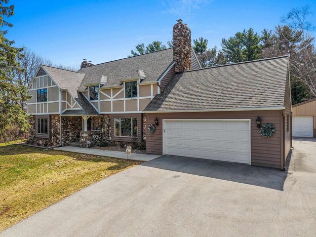 2276 DOLLAR ROAD, De Pere, WI 54115