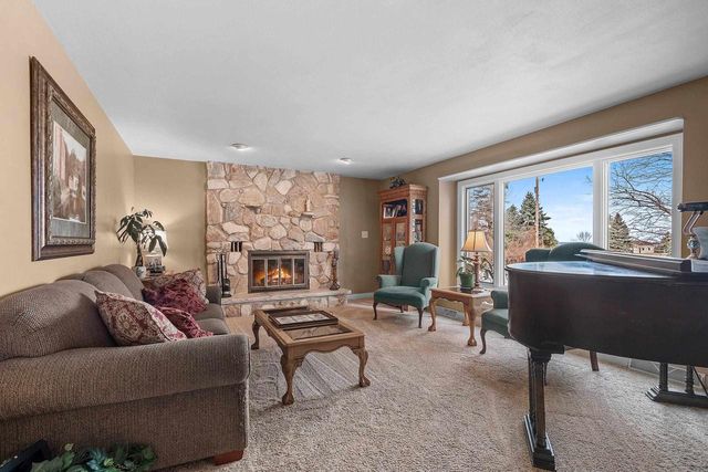 2276 DOLLAR ROAD, De Pere, WI 54115