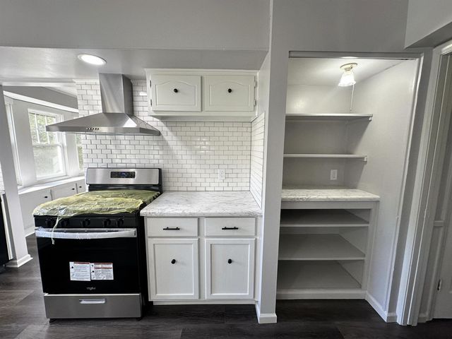 1436 S Hadley Road, Fort Wayne, IN 46804