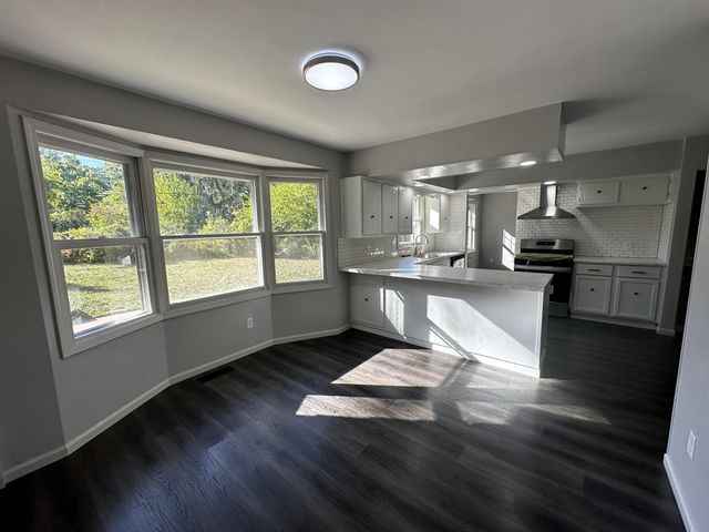 1436 S Hadley Road, Fort Wayne, IN 46804