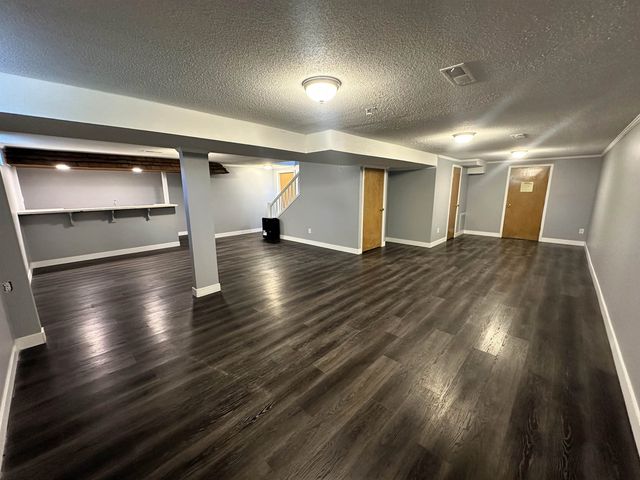 1436 S Hadley Road, Fort Wayne, IN 46804