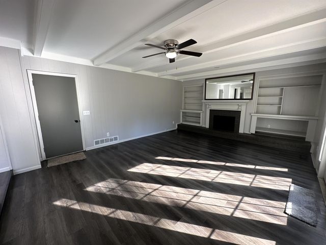 1436 S Hadley Road, Fort Wayne, IN 46804