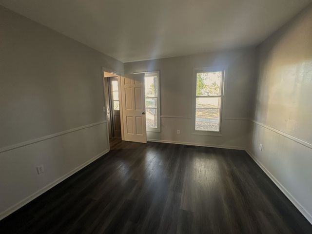 1436 S Hadley Road, Fort Wayne, IN 46804