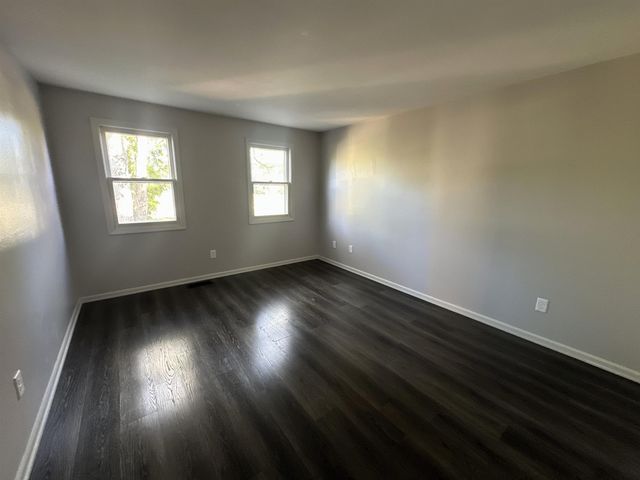 1436 S Hadley Road, Fort Wayne, IN 46804