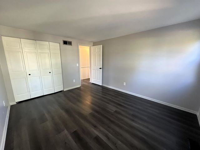 1436 S Hadley Road, Fort Wayne, IN 46804