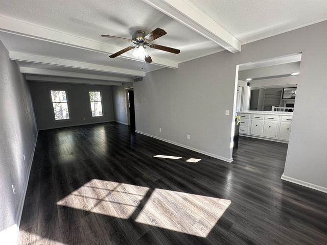 1436 S Hadley Road, Fort Wayne, IN 46804