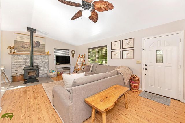 5551 Rainier Dr, Garden Valley, CA 95633