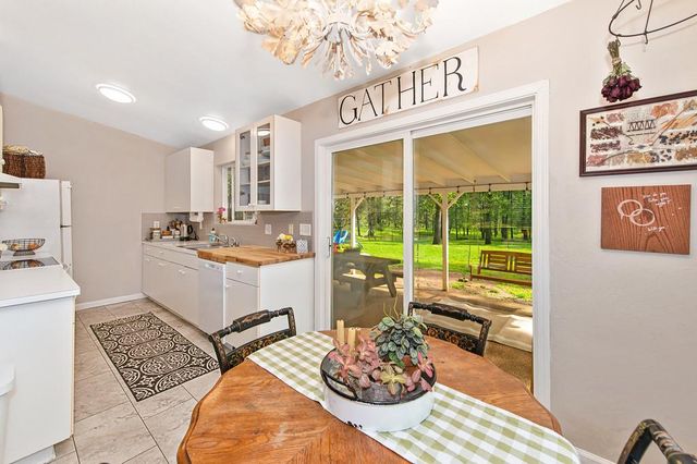 5551 Rainier Dr, Garden Valley, CA 95633