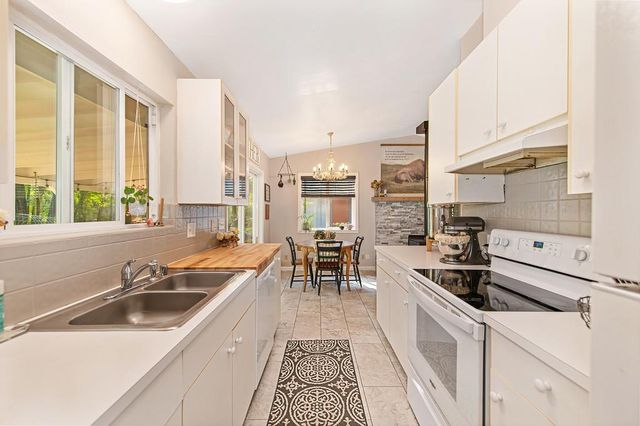 5551 Rainier Dr, Garden Valley, CA 95633