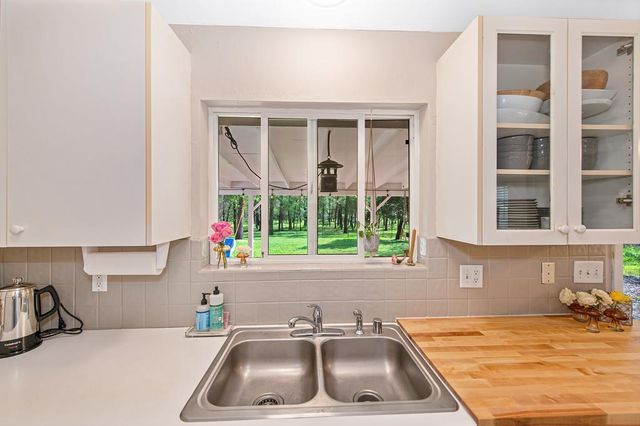 5551 Rainier Dr, Garden Valley, CA 95633