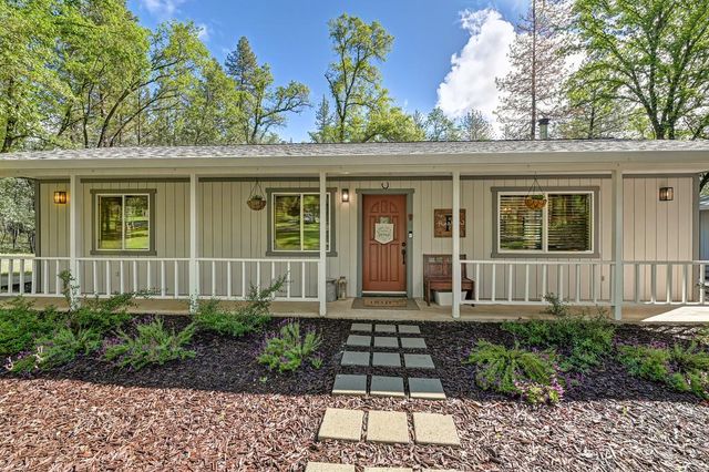 5551 Rainier Dr, Garden Valley, CA 95633