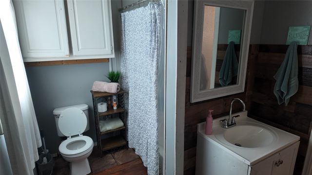 6709 Sue Ann Lane, Terrell, TX 75161