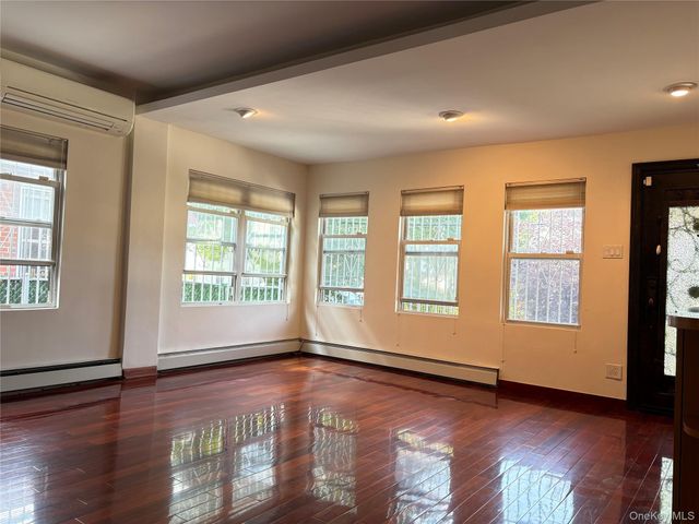 5115 Bowne Street, Flushing, NY 11355