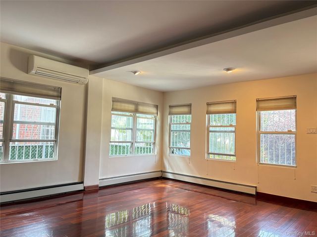 5115 Bowne Street, Flushing, NY 11355