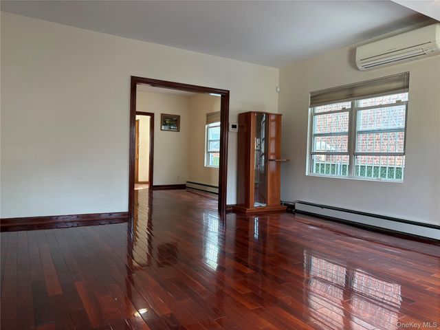 5115 Bowne Street, Flushing, NY 11355