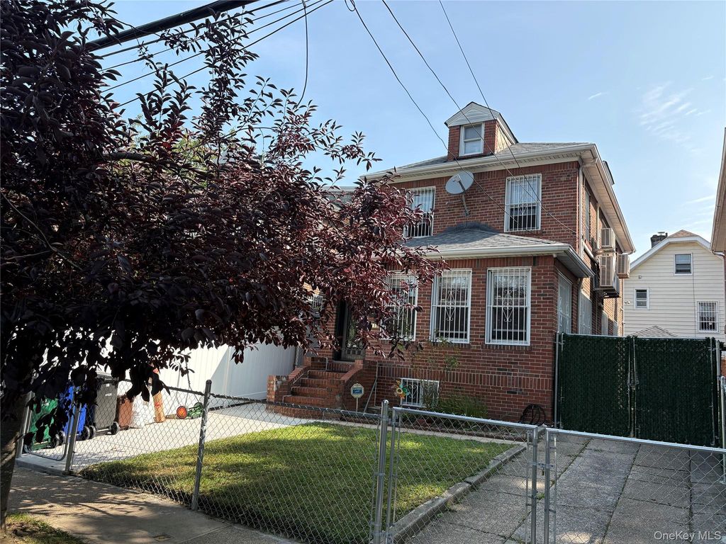 5115 Bowne Street, Flushing, NY 11355