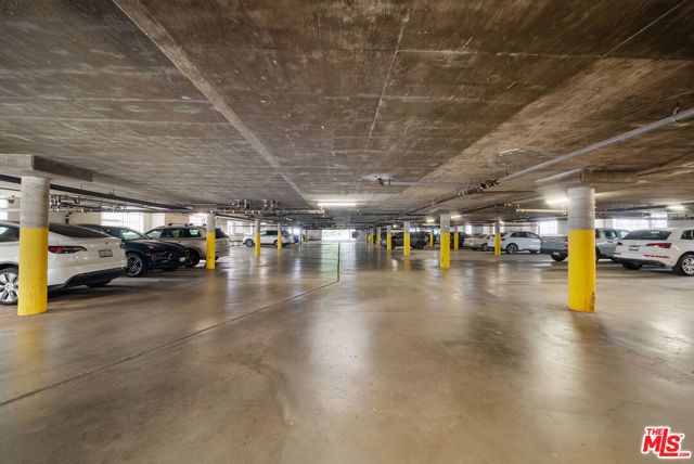 605 San Vicente Boulevard 206, Santa Monica, CA 90402