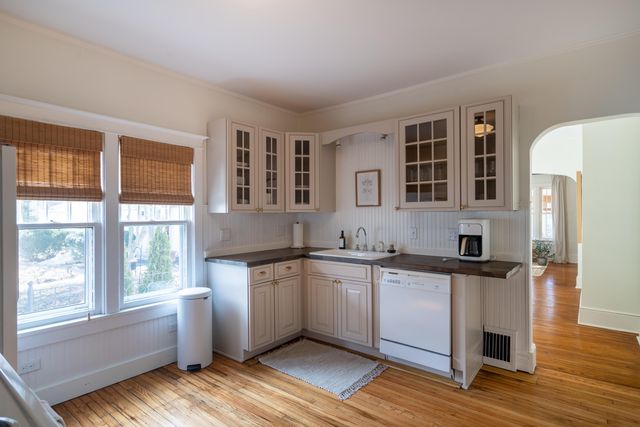 406 410-412 North Shore Drive, South Haven, MI 49090