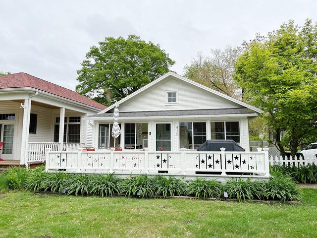 406 410-412 North Shore Drive, South Haven, MI 49090